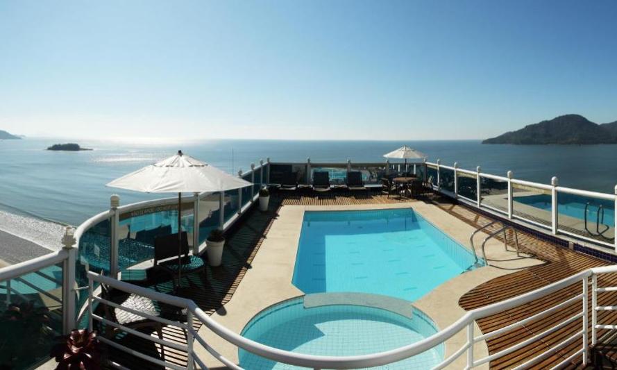 Camboriú desde Córdoba, Tucumán, Mendoza y La Rioja-  HOTEL BHALLY FRENTE AL MAR