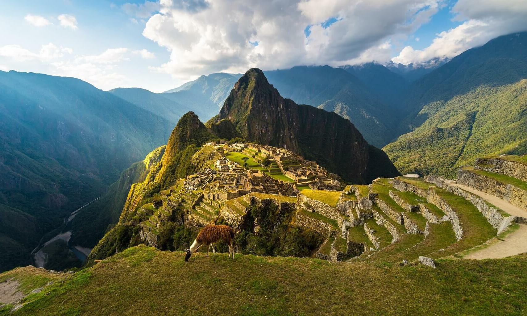 PERÚ: NUEVO AMANECER