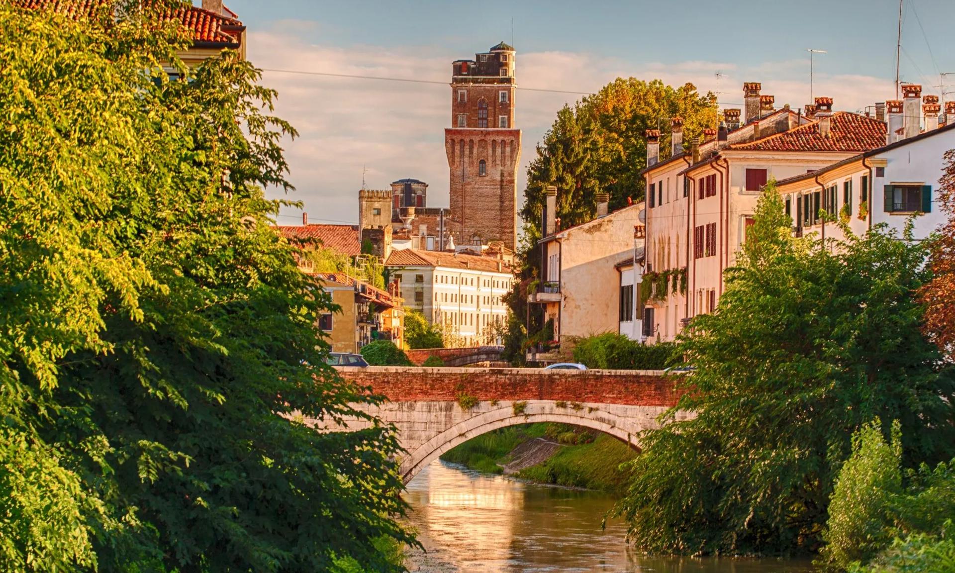 PARIS E ITALIA EN AVION